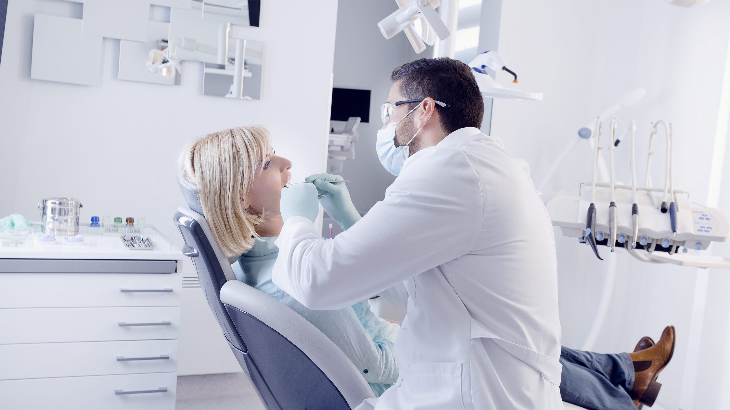 Dentist in Corona, CA